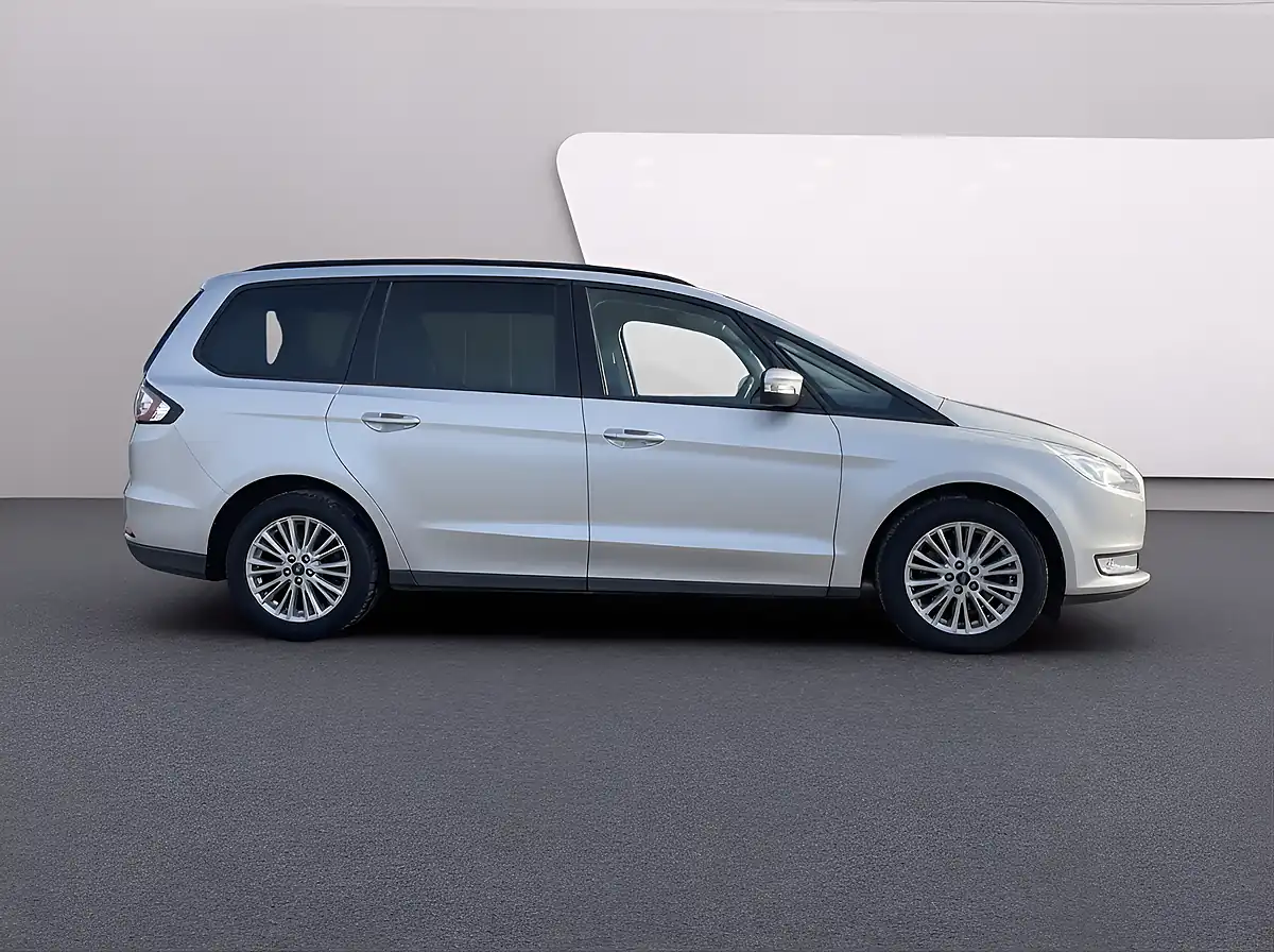Used 2018 Ford Galaxy Zetec Grey - Interior and Exterior details 12