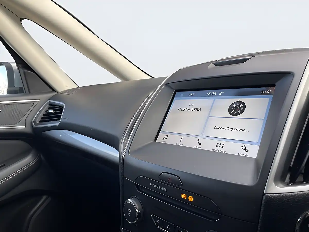 Used 2018 Ford Galaxy Zetec Grey - Interior and Exterior details 8