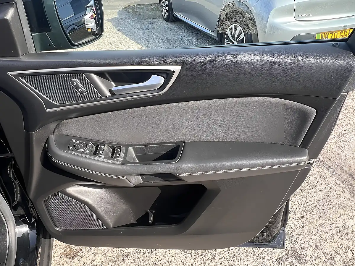 Used 2018 Ford Galaxy Zetec Shadow Black Mica - Interior and Exterior details 18