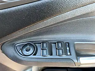 Used 2018 Ford Grand C-Max Titanium Red - Interior and Exterior details 16