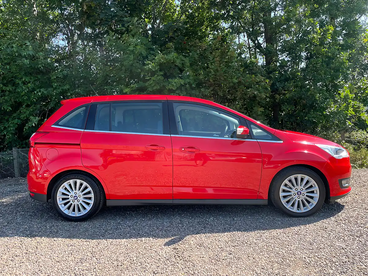 Used 2018 Ford Grand C-Max Titanium Red - Interior and Exterior details 5