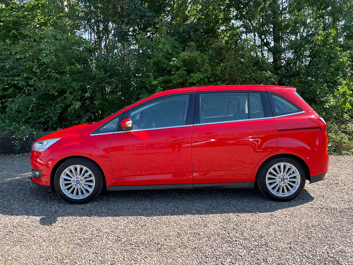 Used 2018 Ford Grand C-Max Titanium Red - Interior and Exterior details 6