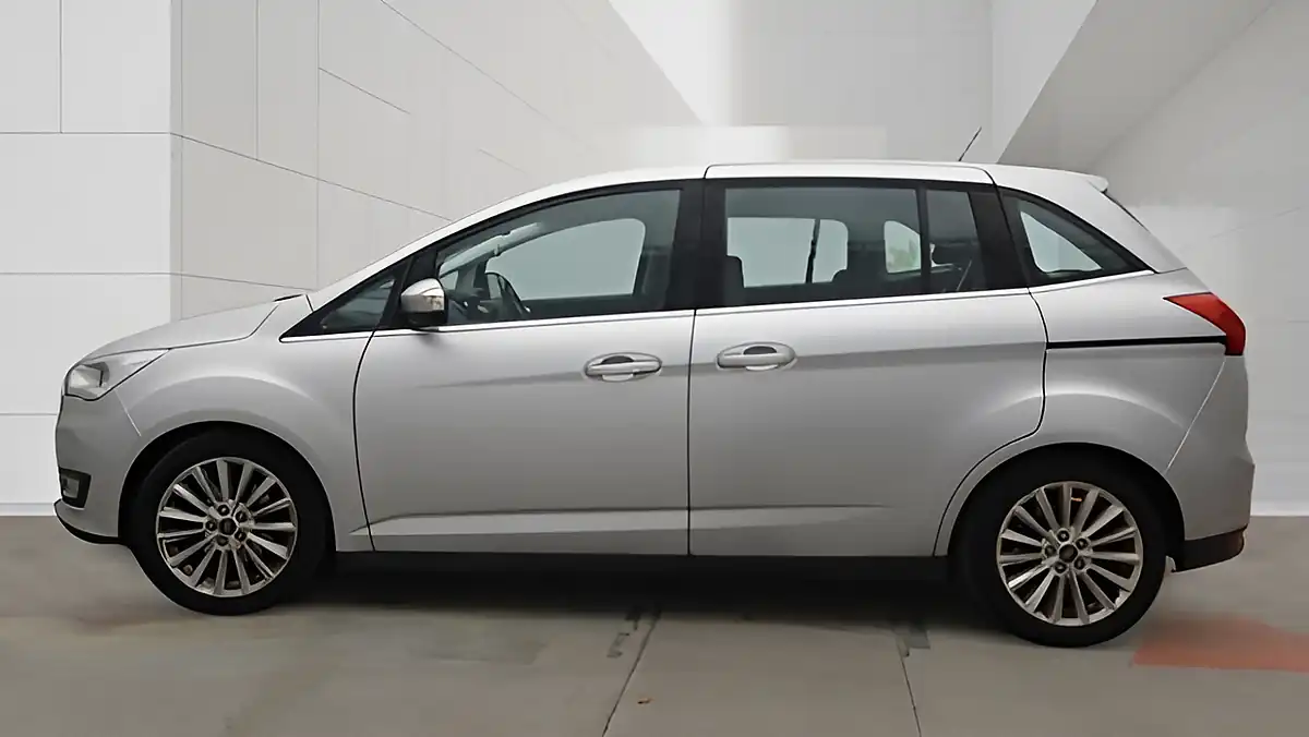 Used 2018 Ford Grand C-Max Titanium Silver - Interior and Exterior details 7