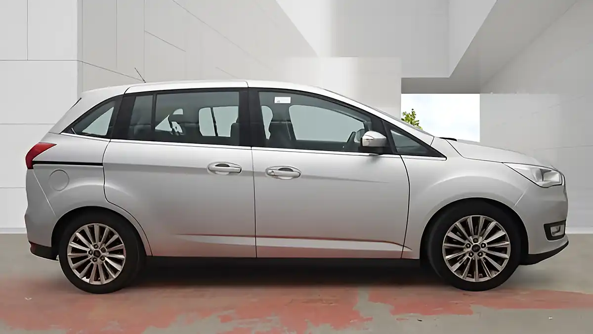 Used 2018 Ford Grand C-Max Titanium Silver - Interior and Exterior details 8