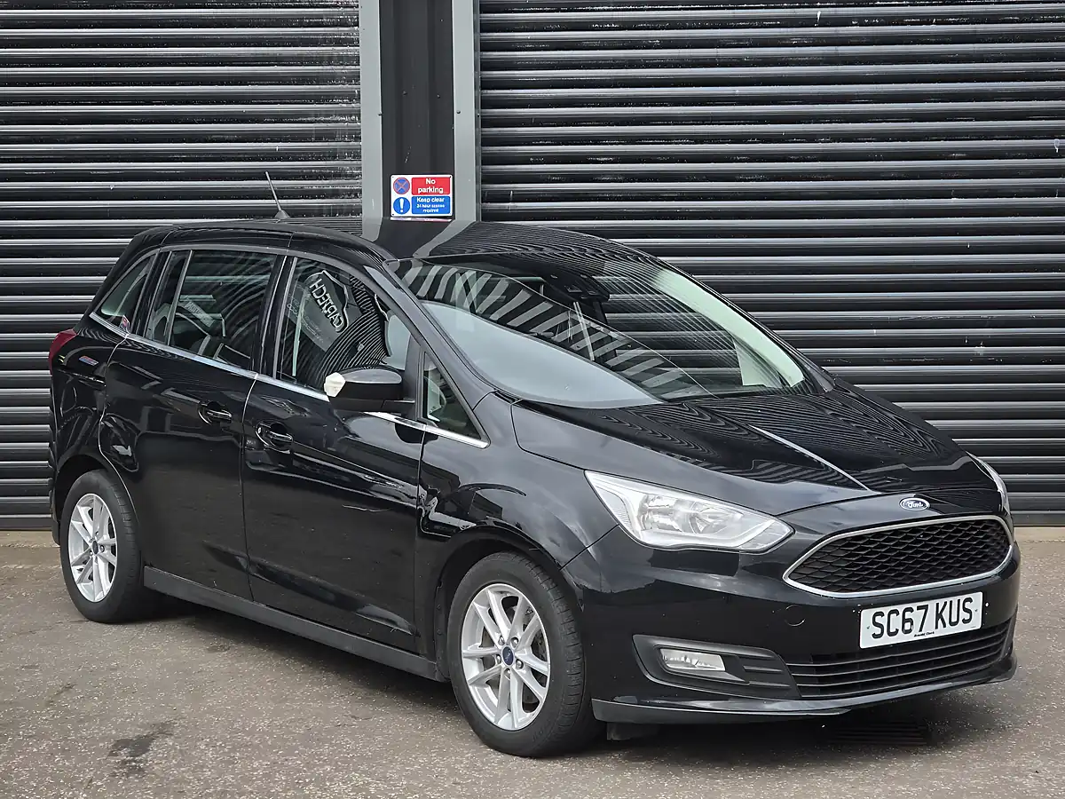 Used 2018 Ford Grand C-Max Zetec Black - Front View