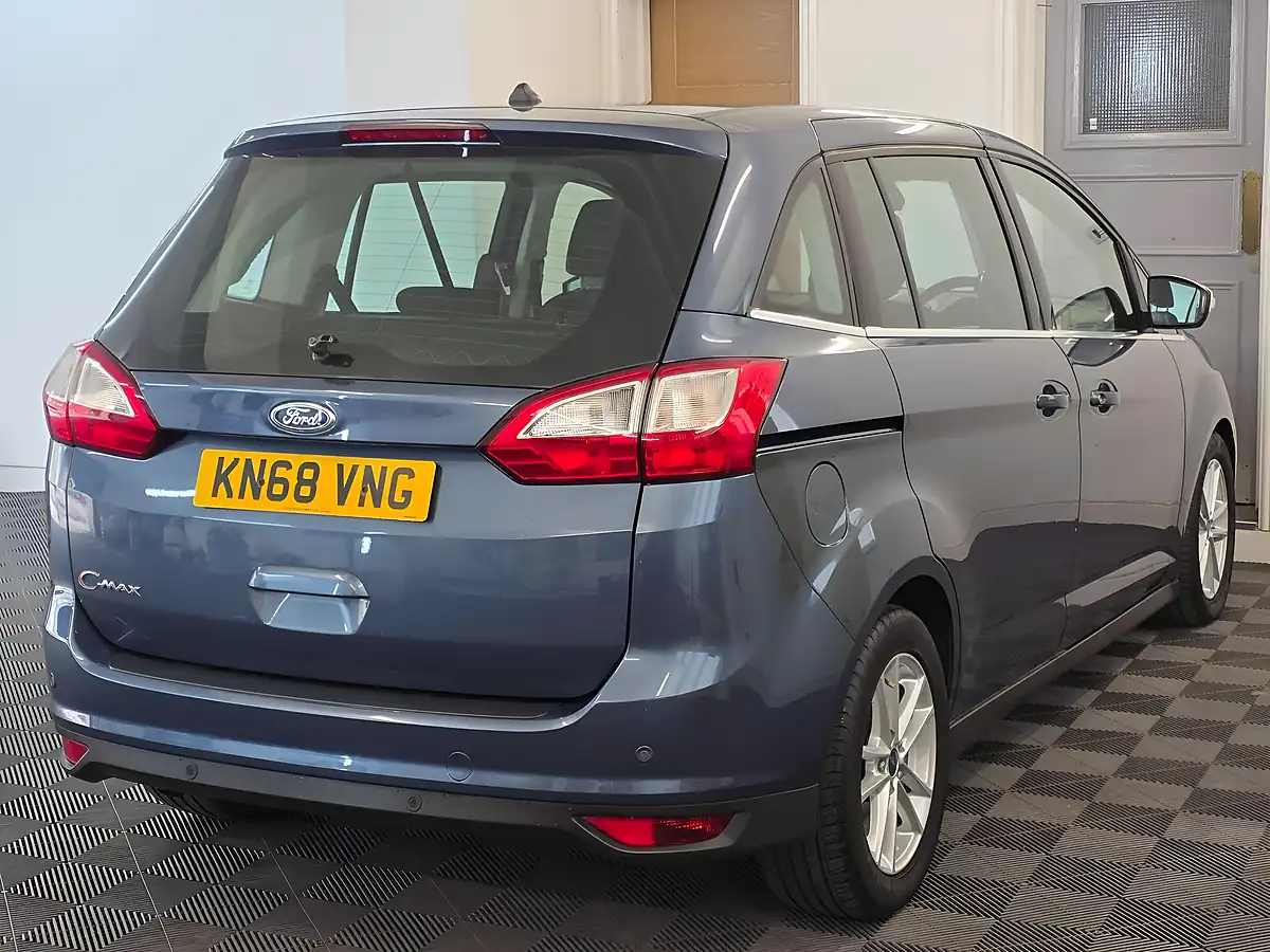 Used 2018 Ford Grand C-Max Zetec Blue - Interior and Exterior details 4