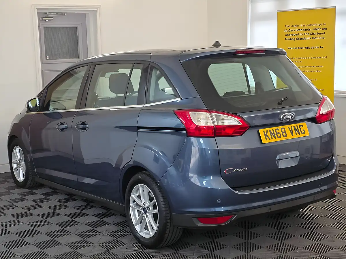 Used 2018 Ford Grand C-Max Zetec Blue - Interior and Exterior details 6