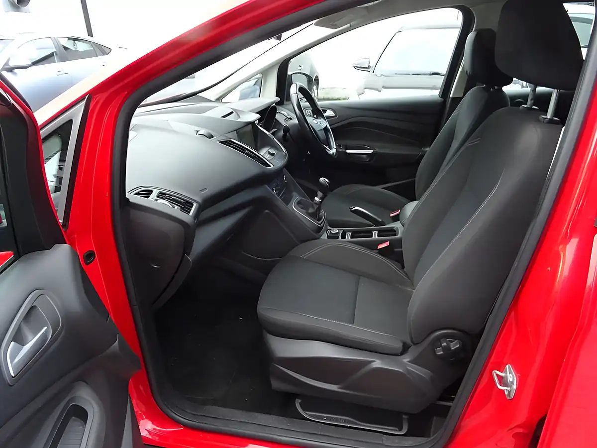 Used 2018 Ford Grand C-Max Zetec Red - Interior and Exterior details 14