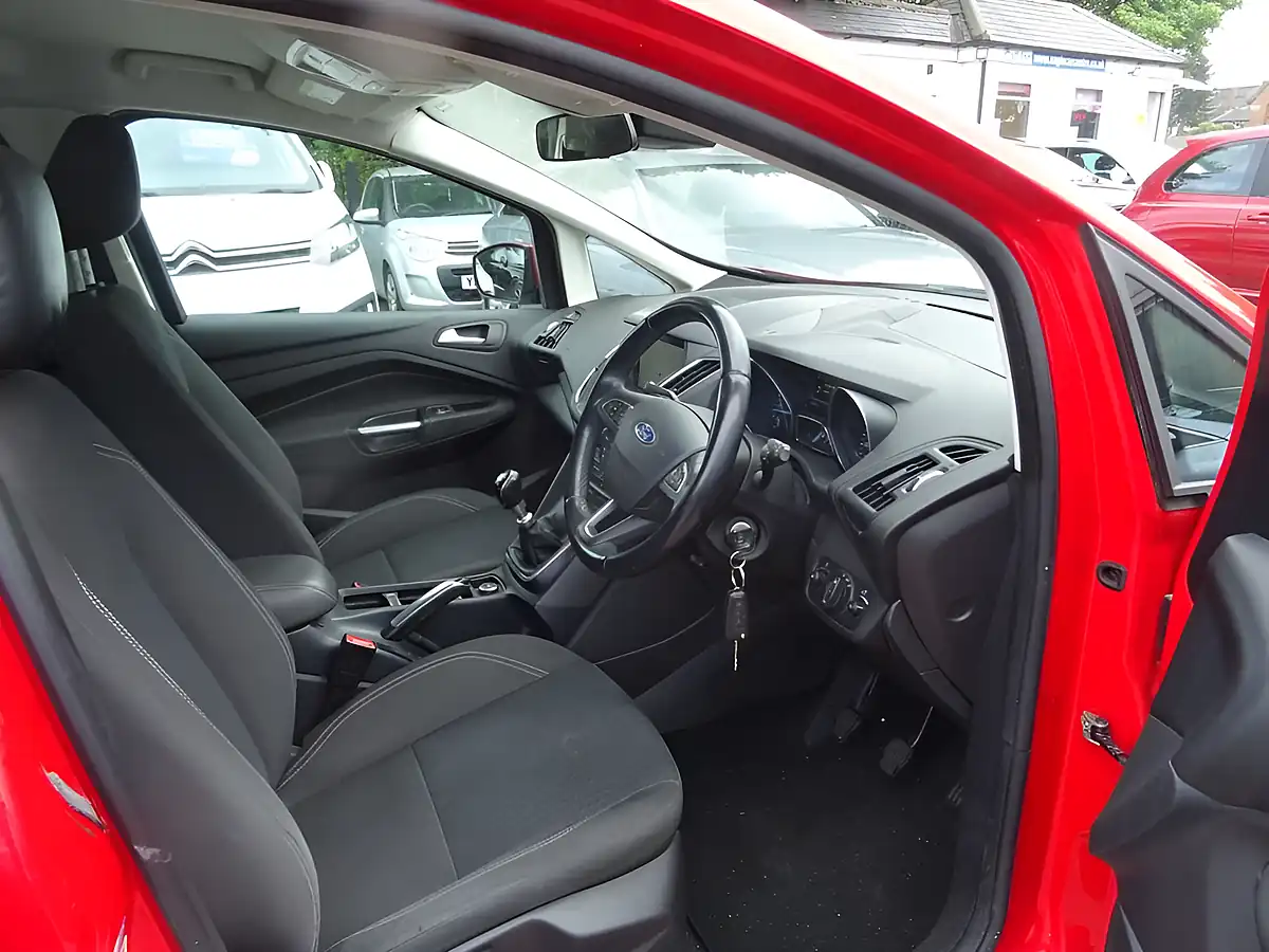 Used 2018 Ford Grand C-Max Zetec Red - Interior and Exterior details 15