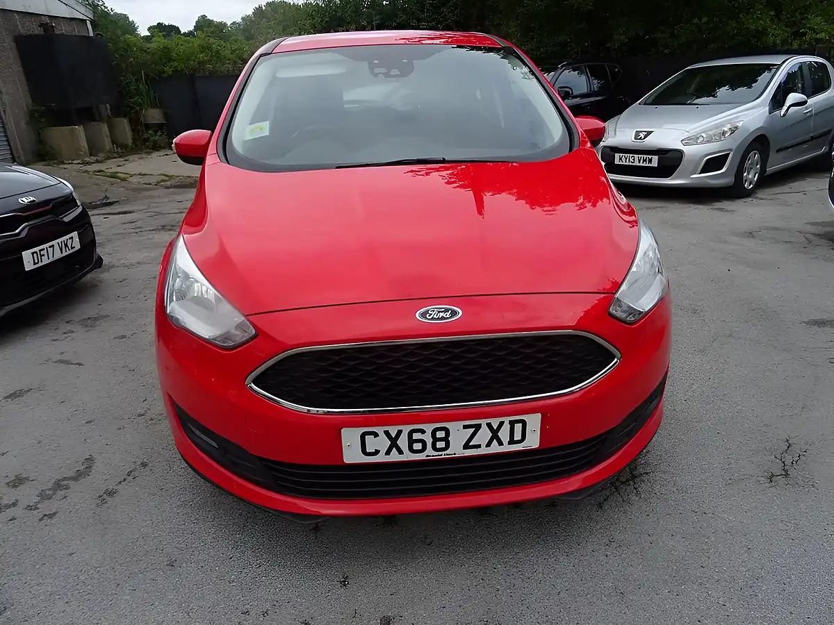 Used 2018 Ford Grand C-Max Zetec Red - Interior and Exterior details 16