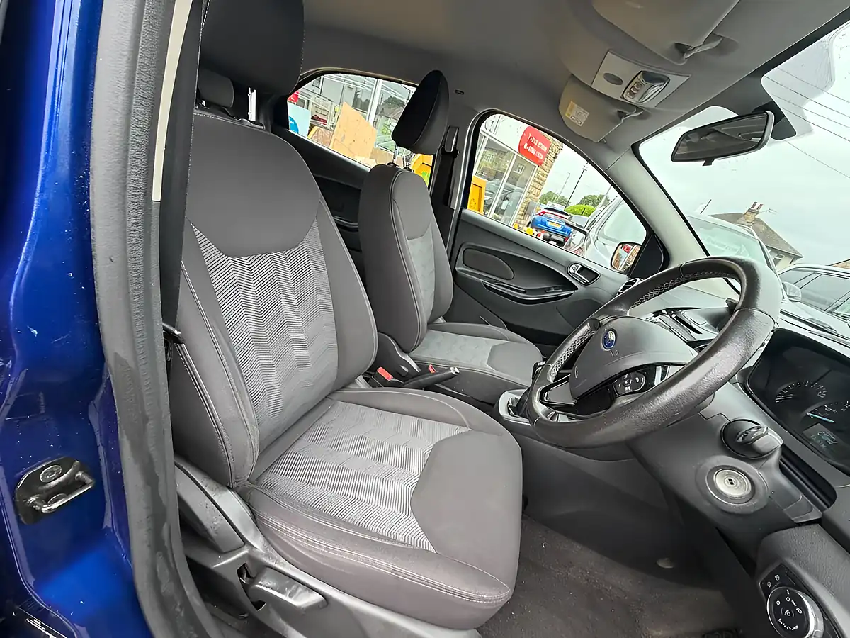 Used 2018 Ford Ka+ Zetec Blue - Interior and Exterior details 7