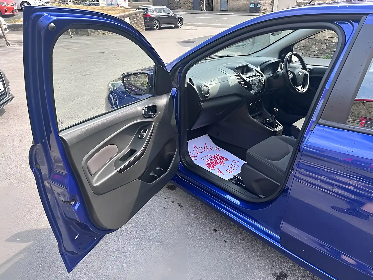 Used 2018 Ford Ka+ Zetec Blue - Interior and Exterior details 12