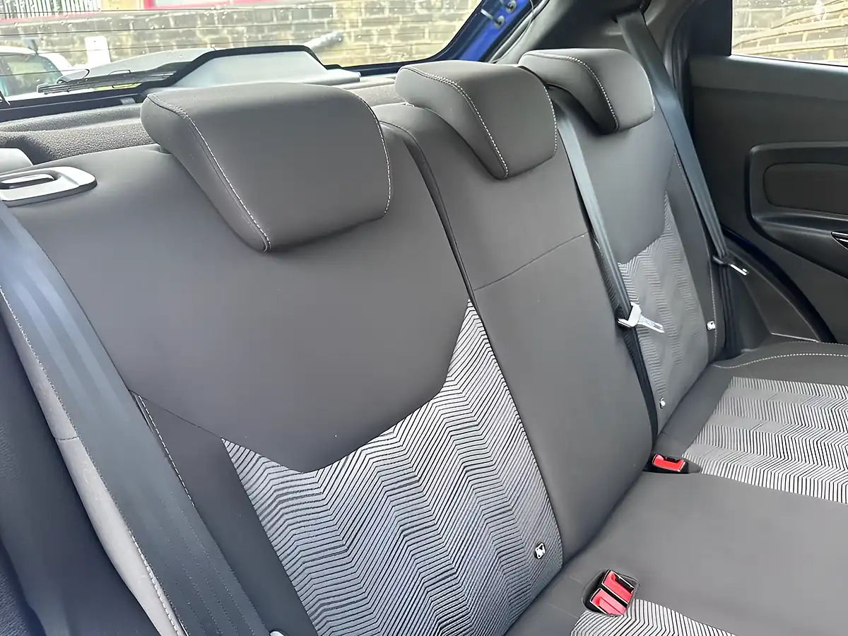 Used 2018 Ford Ka+ Zetec Blue - Interior and Exterior details 16