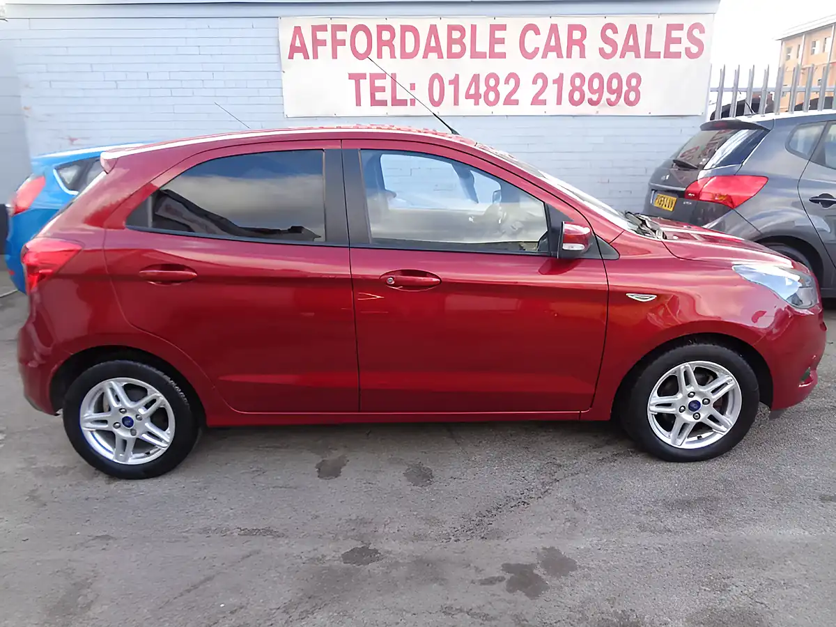 Used 2018 Ford Ka+ Zetec Ruby Red - Interior and Exterior details 17