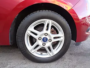 Used 2018 Ford Ka+ Zetec Ruby Red - Interior and Exterior details 19