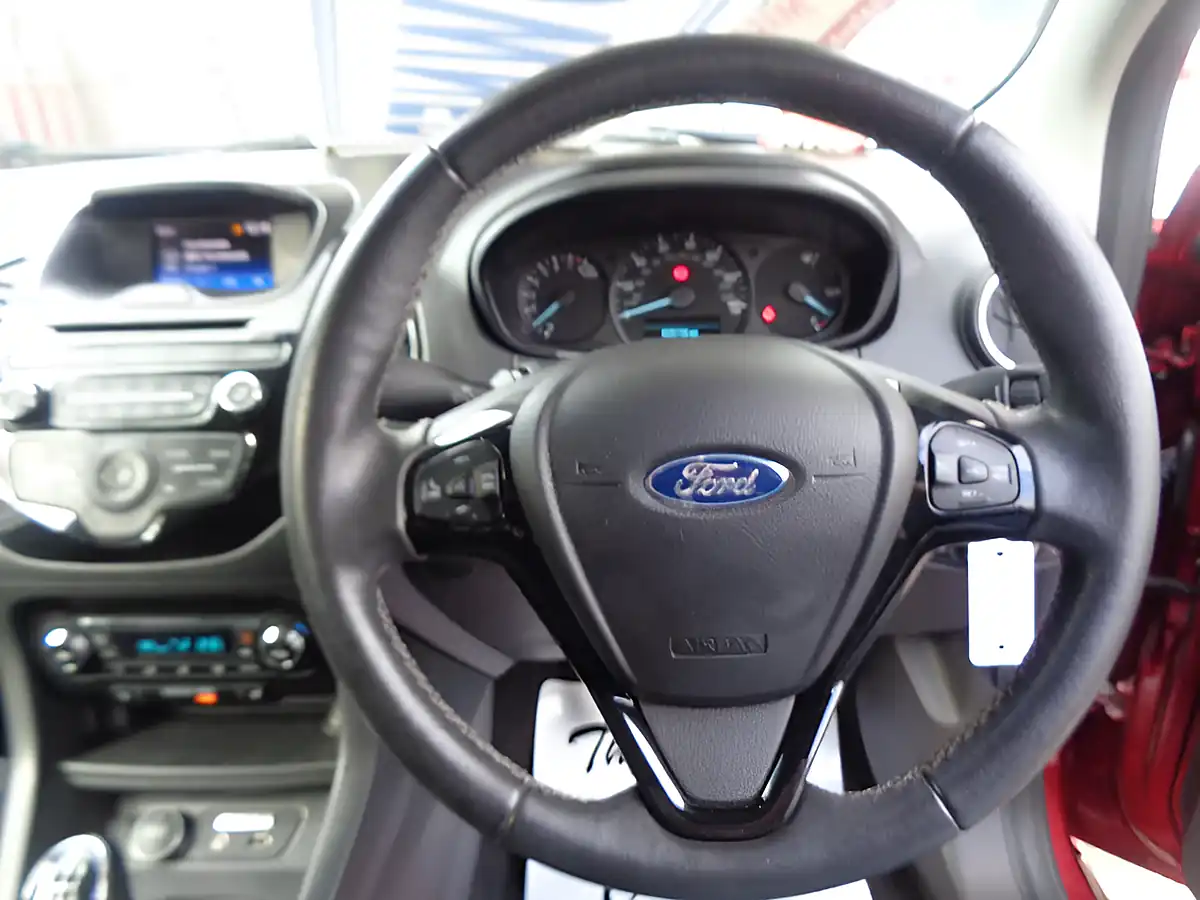 Used 2018 Ford Ka+ Zetec Ruby Red - Interior and Exterior details 7
