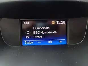 Used 2018 Ford Ka+ Zetec Ruby Red - Interior and Exterior details 9