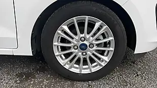 Used 2018 Ford Ka+ Zetec White - Interior and Exterior details 19