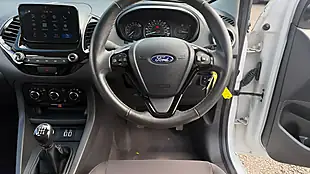 Used 2018 Ford Ka+ Zetec White - Interior and Exterior details 8