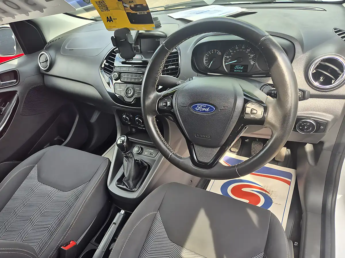 Used 2018 Ford Ka+ Zetec White - Interior and Exterior details 11