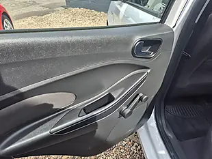 Used 2018 Ford Ka+ Zetec White - Interior and Exterior details 18