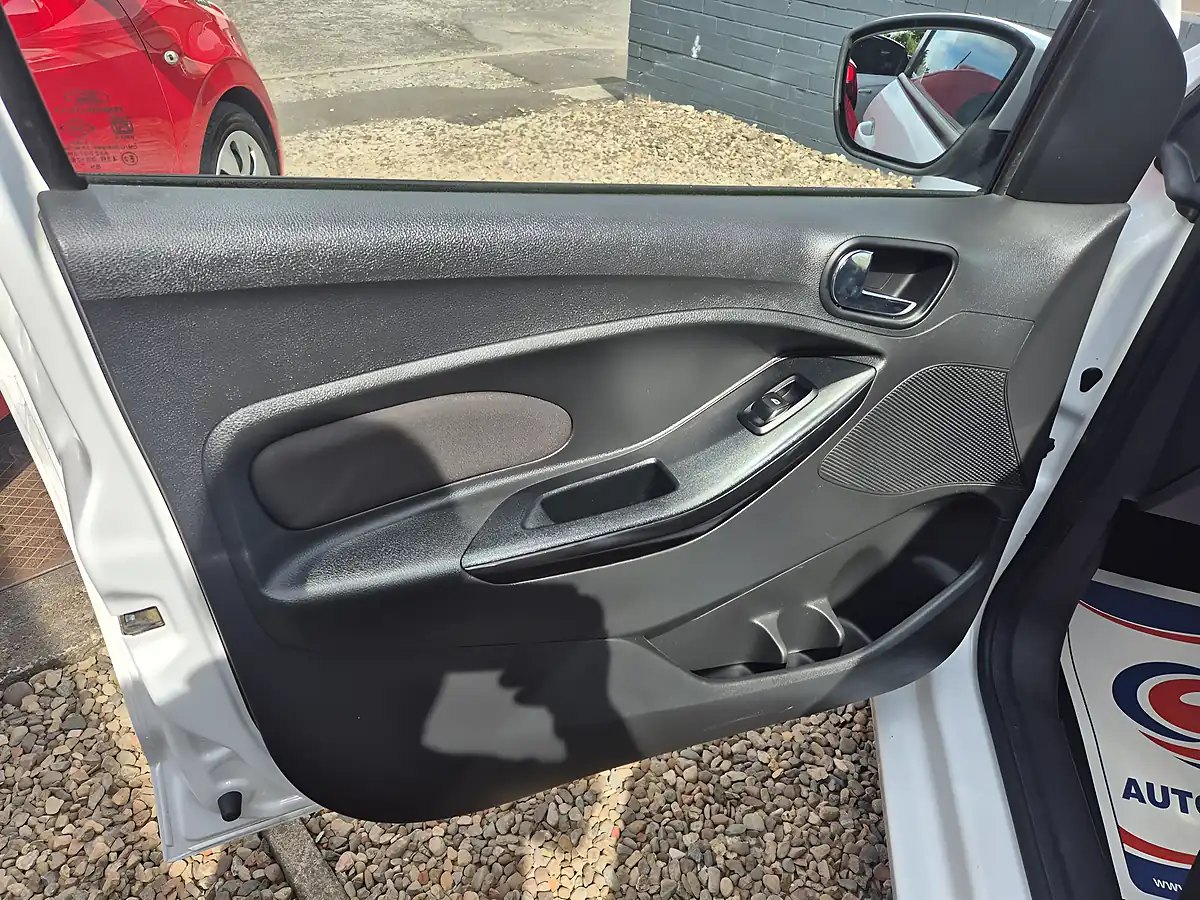 Used 2018 Ford Ka+ Zetec White - Interior and Exterior details 19