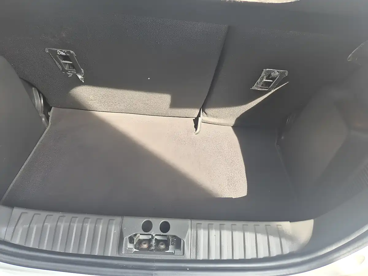Used 2018 Ford Ka+ Zetec White - Interior and Exterior details 20