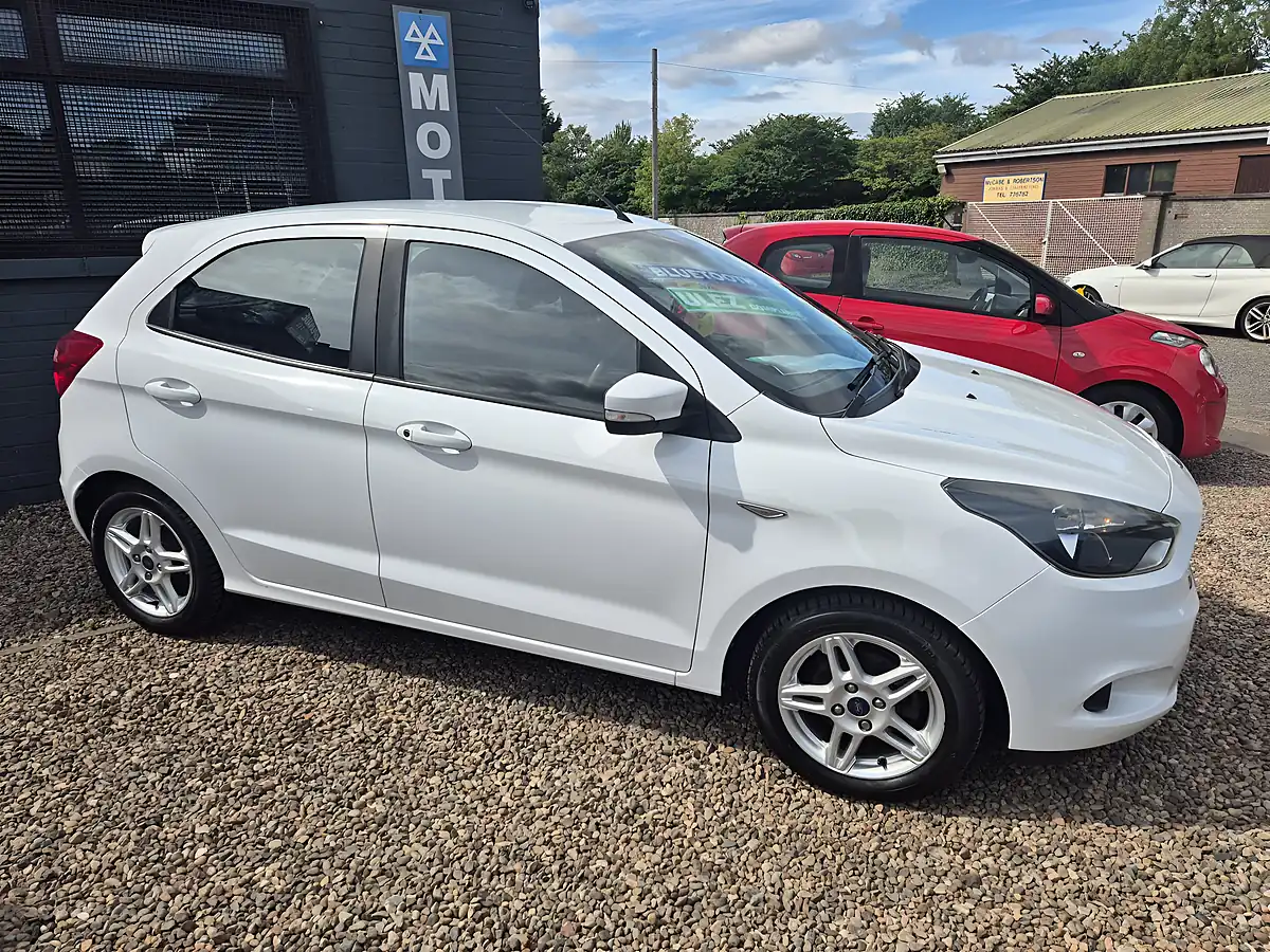 Used 2018 Ford Ka+ Zetec White - Interior and Exterior details 4