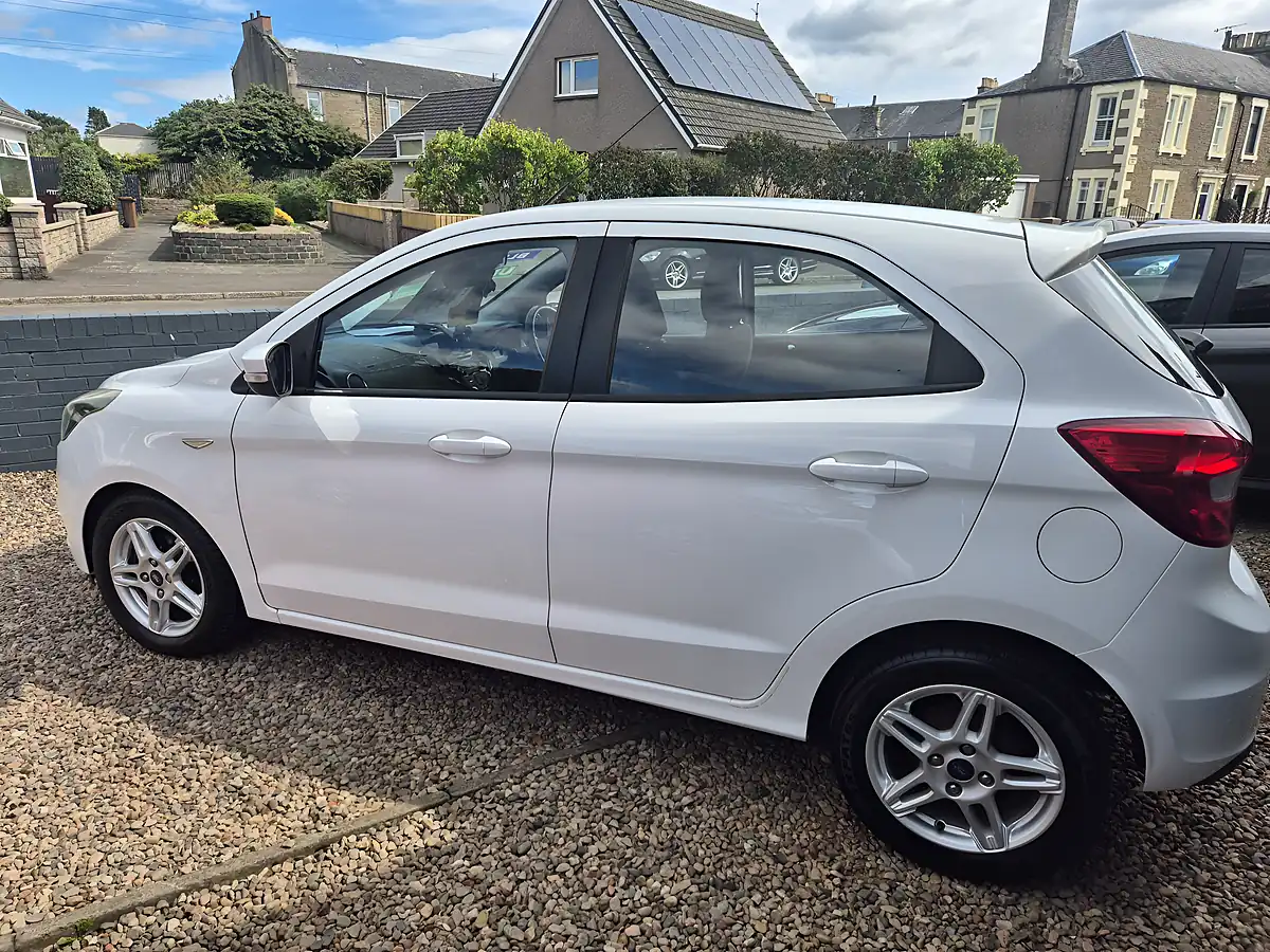 Used 2018 Ford Ka+ Zetec White - Interior and Exterior details 8