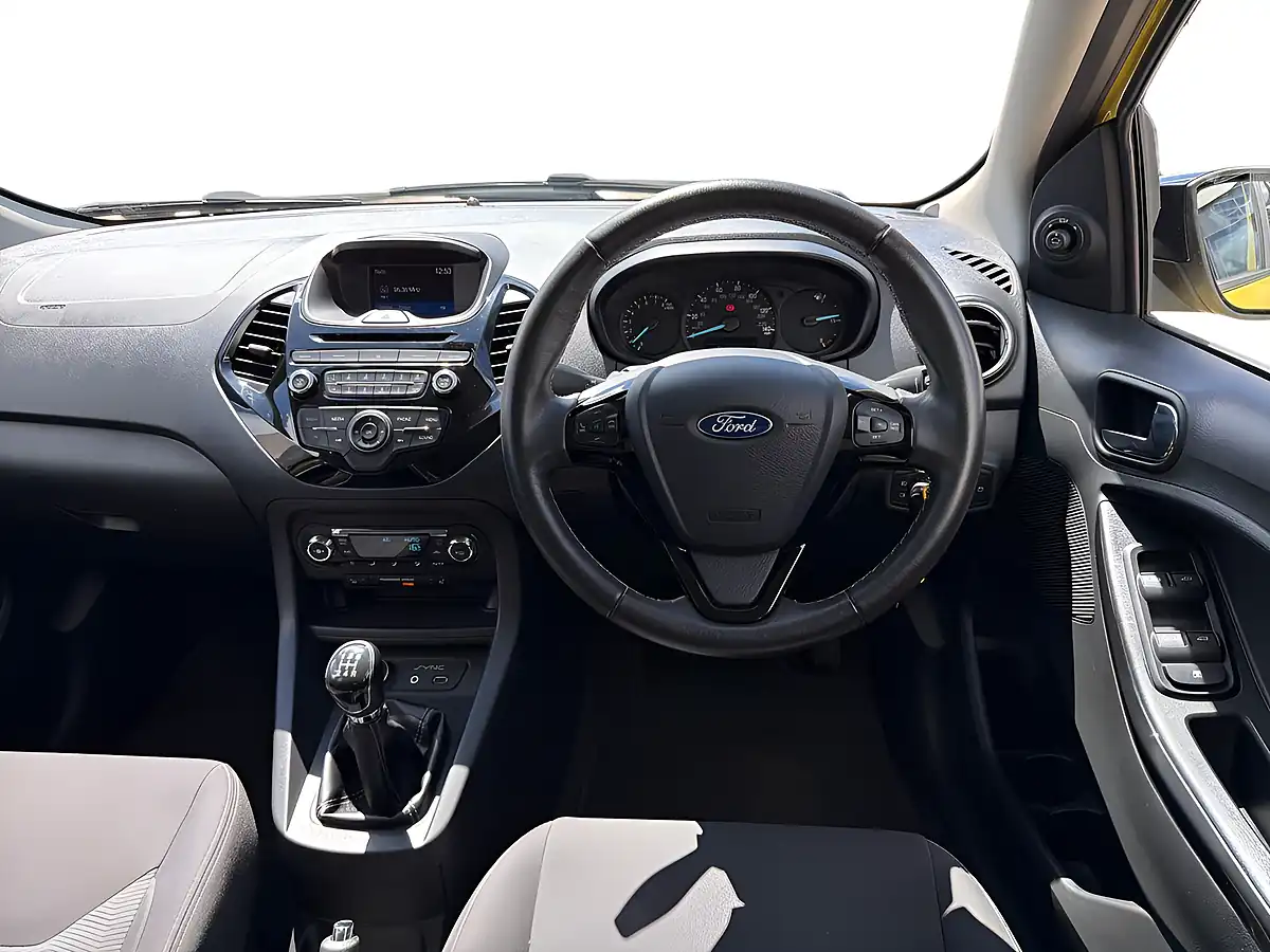 Used 2018 Ford Ka+ Zetec Yellow - Interior and Exterior details 9