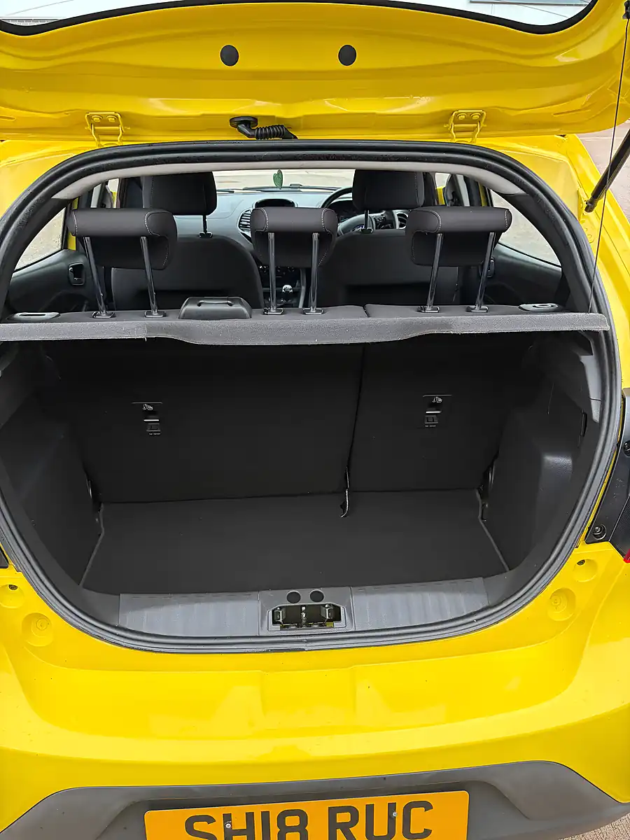 Used 2018 Ford Ka+ Zetec Yellow - Interior and Exterior details 9