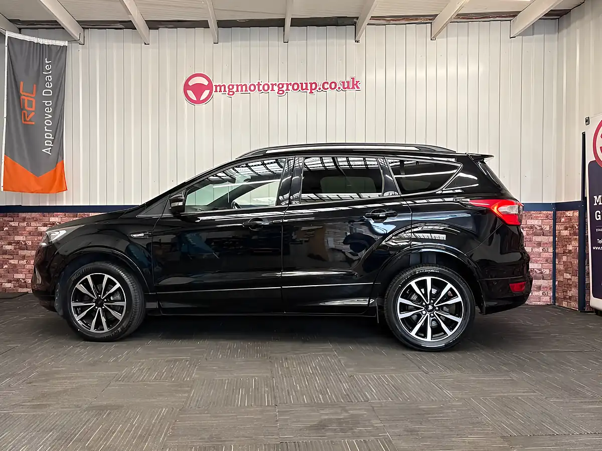Used 2018 Ford Kuga ST-Line Black - Interior and Exterior details 14