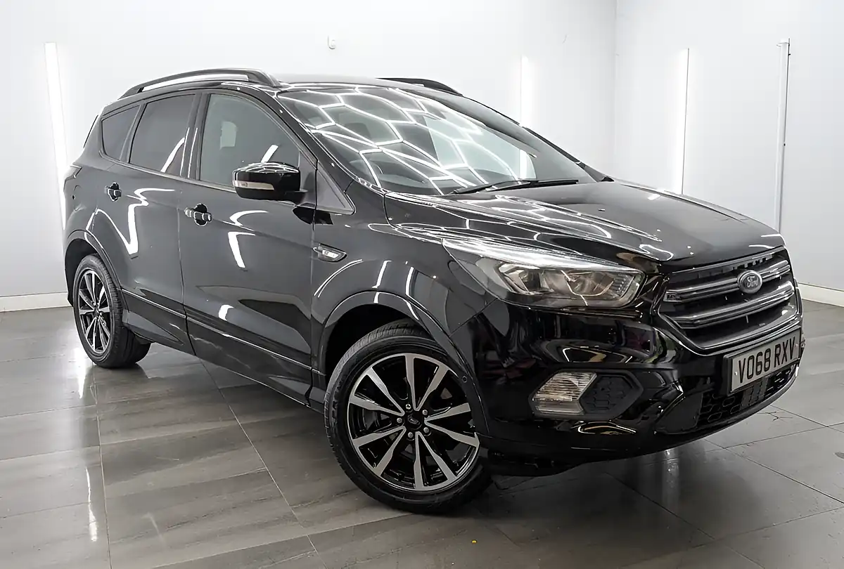 Used 2018 Ford Kuga ST-Line Black - Front View