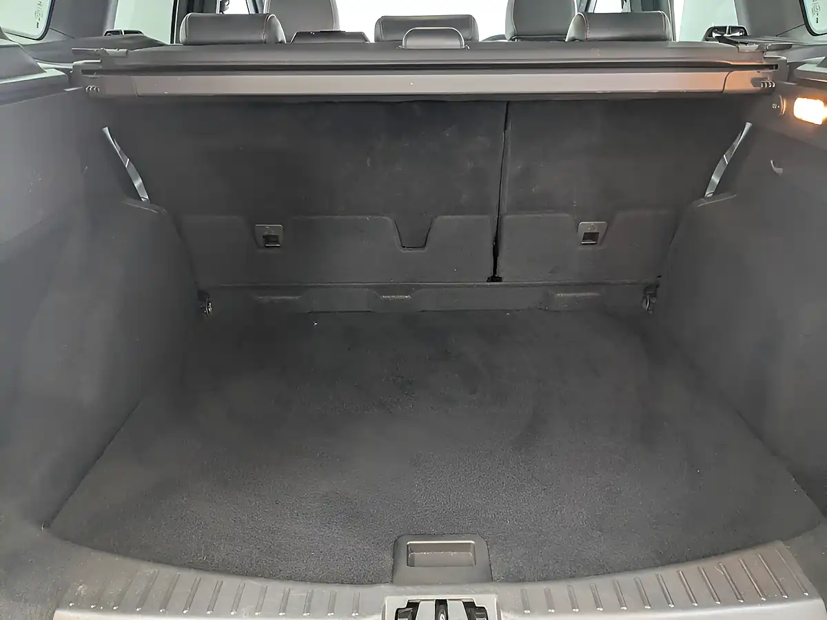 Used 2018 Ford Kuga ST-Line Black - Interior and Exterior details 10