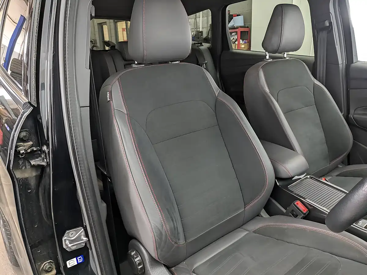 Used 2018 Ford Kuga ST-Line Black - Interior and Exterior details 19