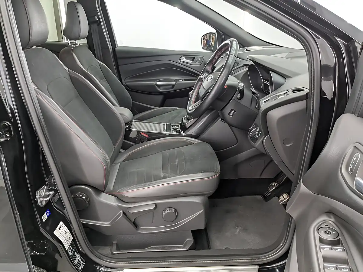 Used 2018 Ford Kuga ST-Line Black - Interior and Exterior details 20