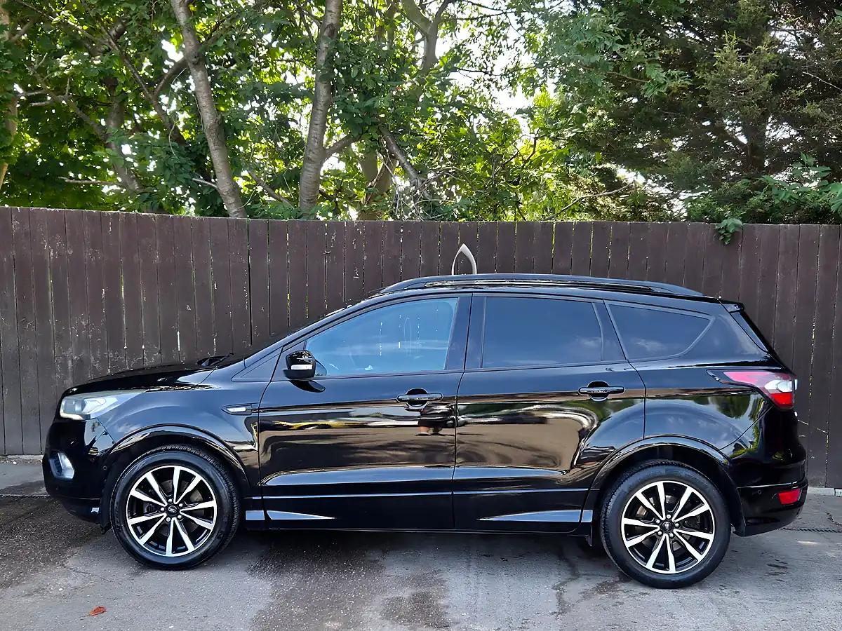 Used 2018 Ford Kuga ST-Line Black - Interior and Exterior details 5