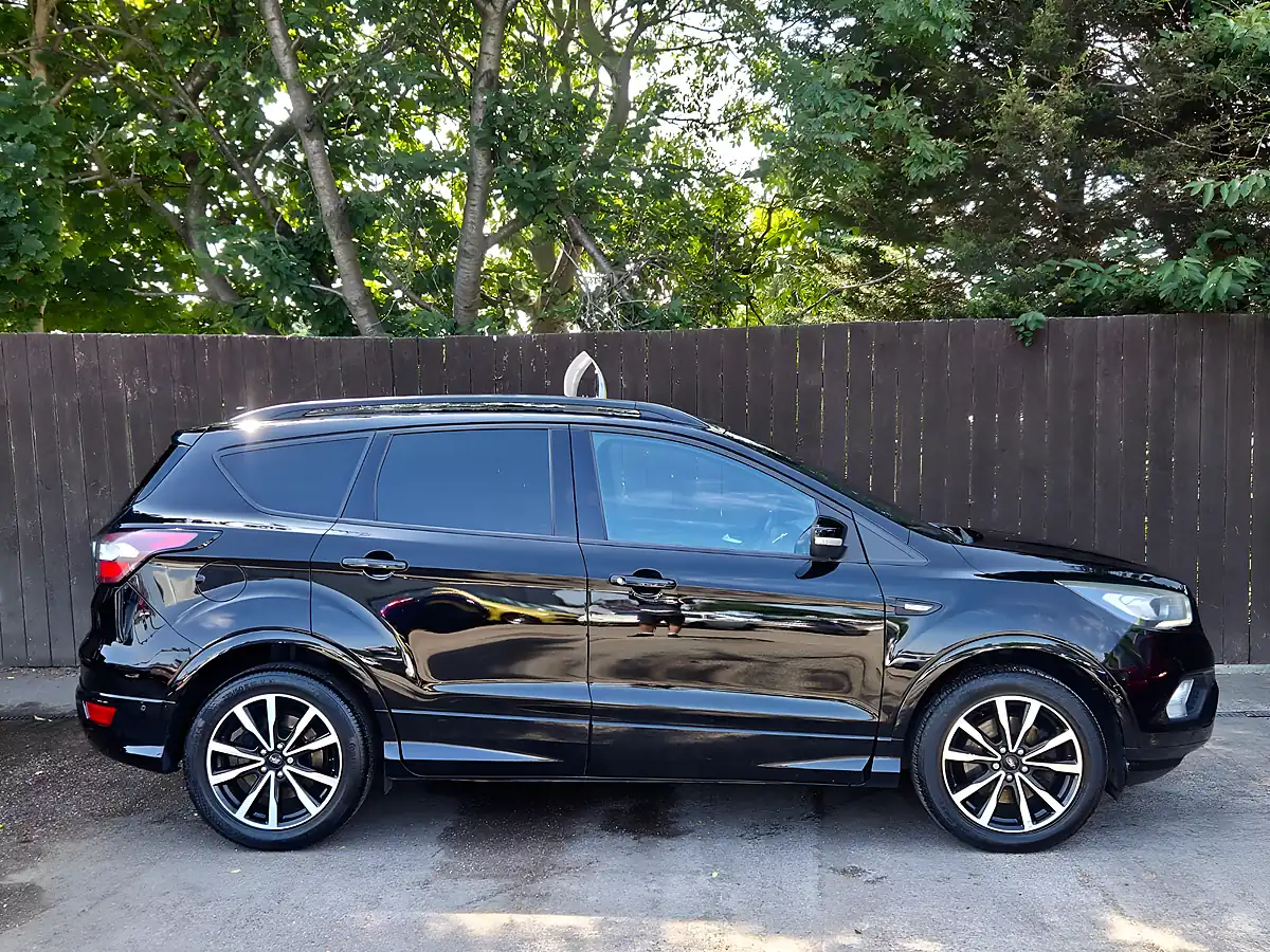Used 2018 Ford Kuga ST-Line Black - Interior and Exterior details 7