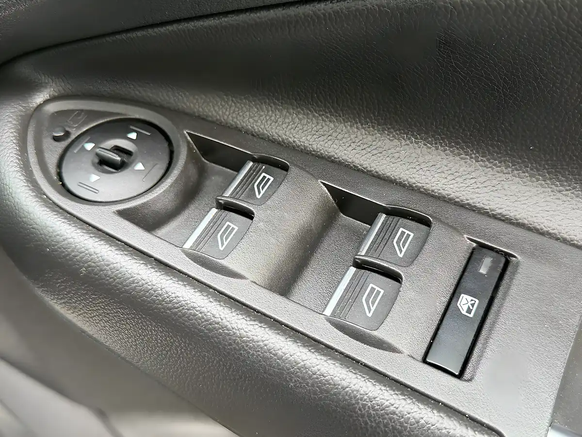 Used 2018 Ford Kuga ST-Line Black - Interior and Exterior details 15