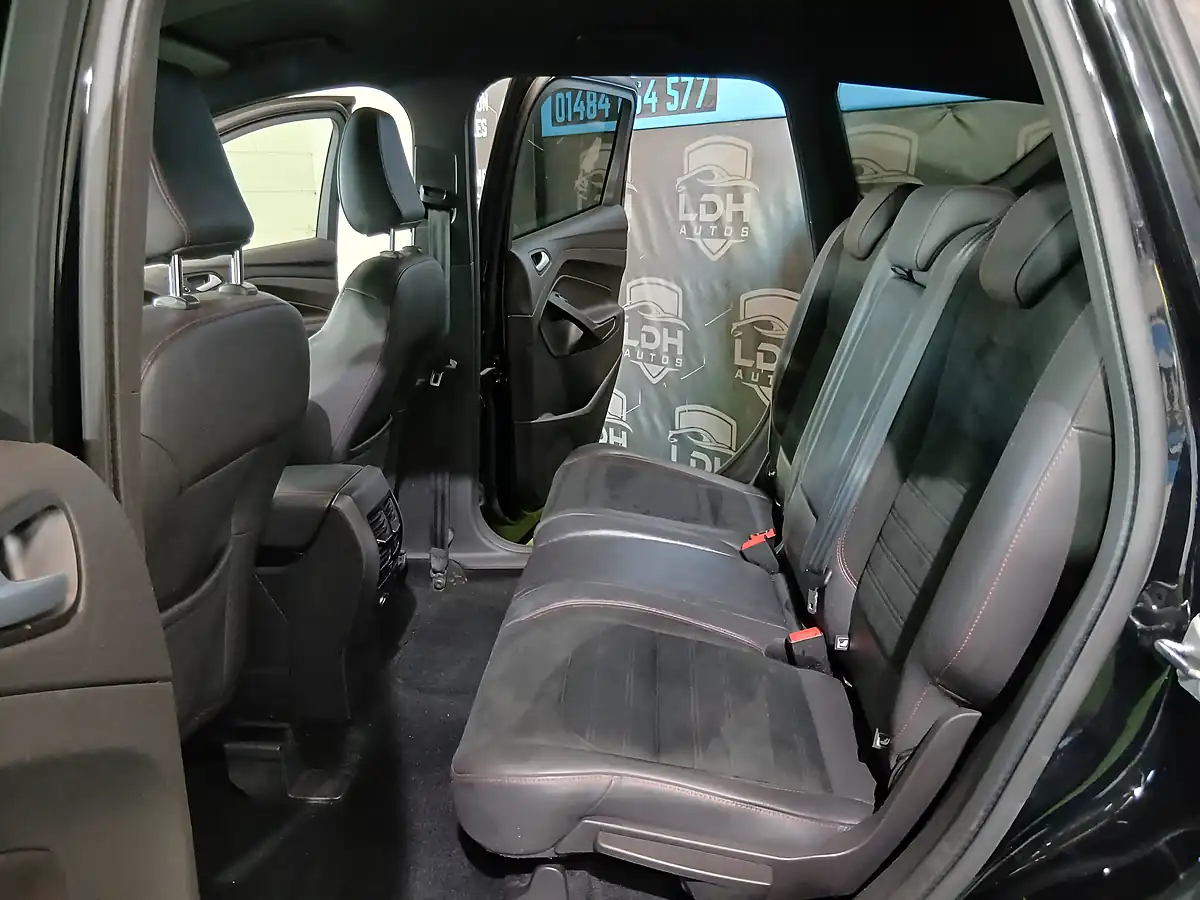 Used 2018 Ford Kuga ST-Line Black - Interior and Exterior details 19