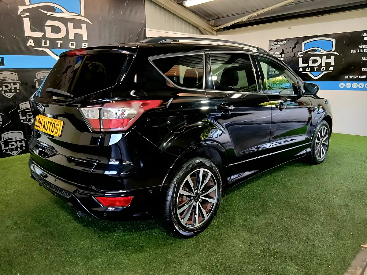 Used 2018 Ford Kuga ST-Line Black - Interior and Exterior details 3
