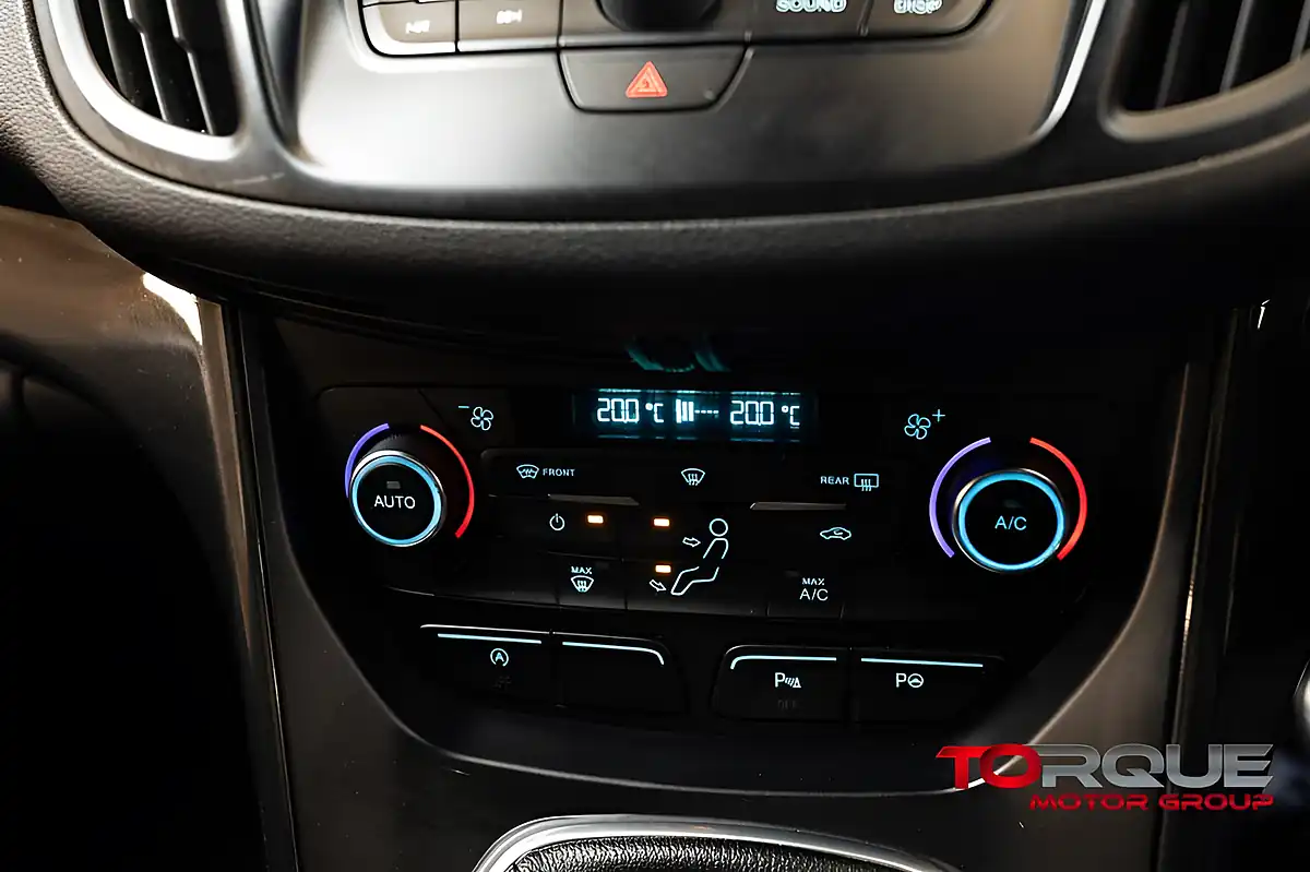 Used 2018 Ford Kuga ST-Line Blue - Interior and Exterior details 14
