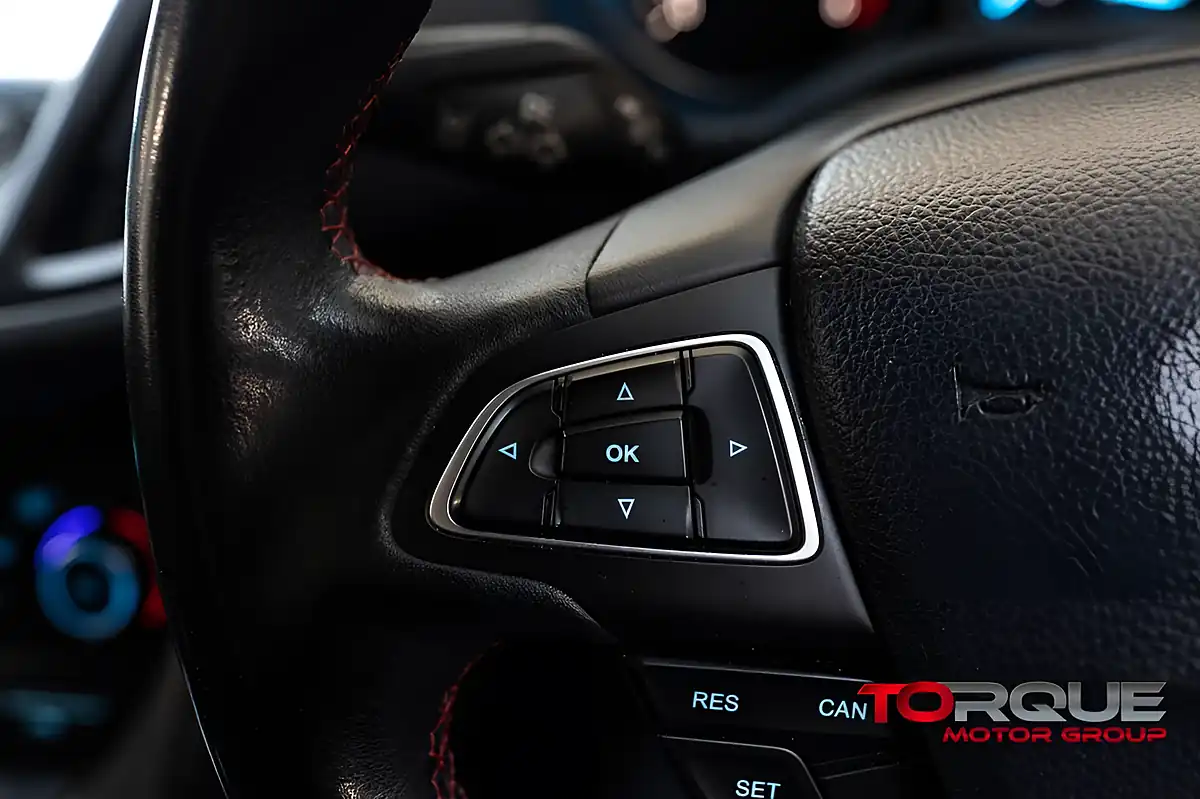 Used 2018 Ford Kuga ST-Line Blue - Interior and Exterior details 15