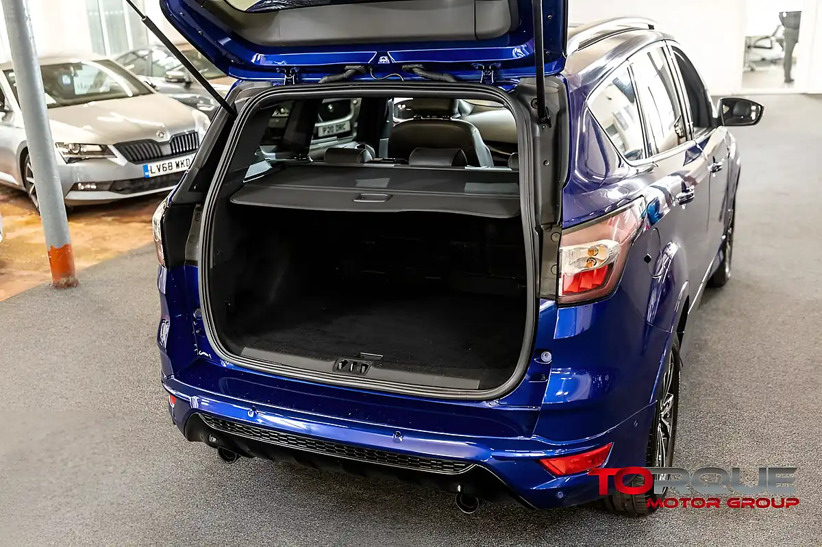 Used 2018 Ford Kuga ST-Line Blue - Interior and Exterior details 19
