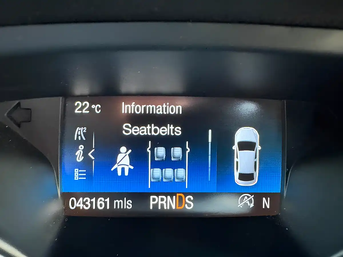 Used 2018 Ford Kuga ST-Line Deep Impact Blue - Interior and Exterior details 13