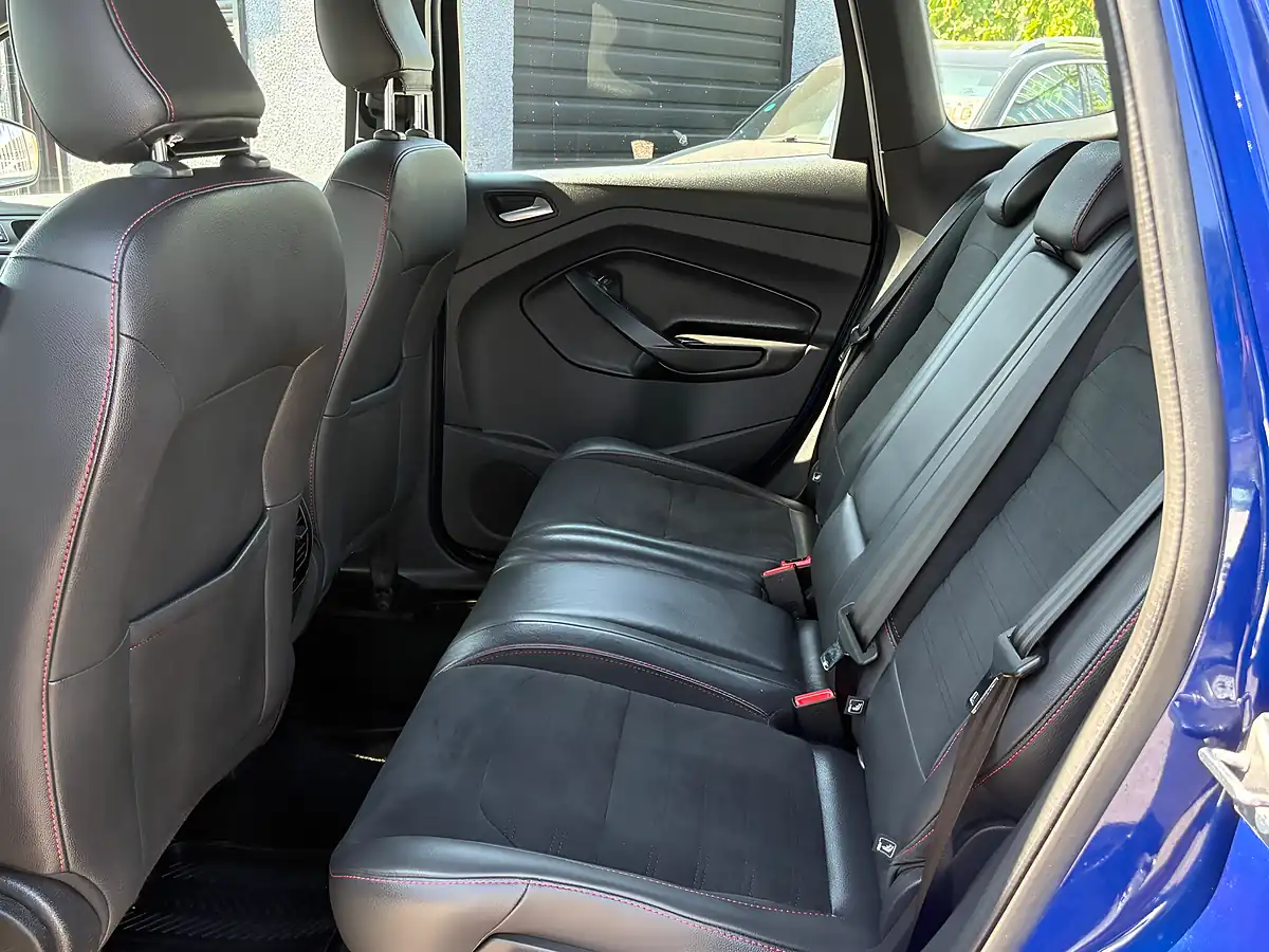 Used 2018 Ford Kuga ST-Line Deep Impact Blue - Interior and Exterior details 7