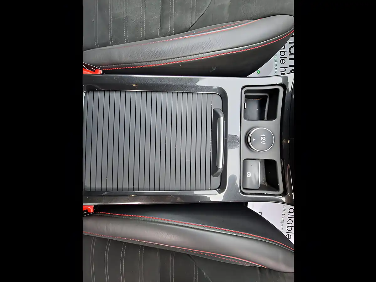 Used 2018 Ford Kuga ST-Line Silver - Interior and Exterior details 14