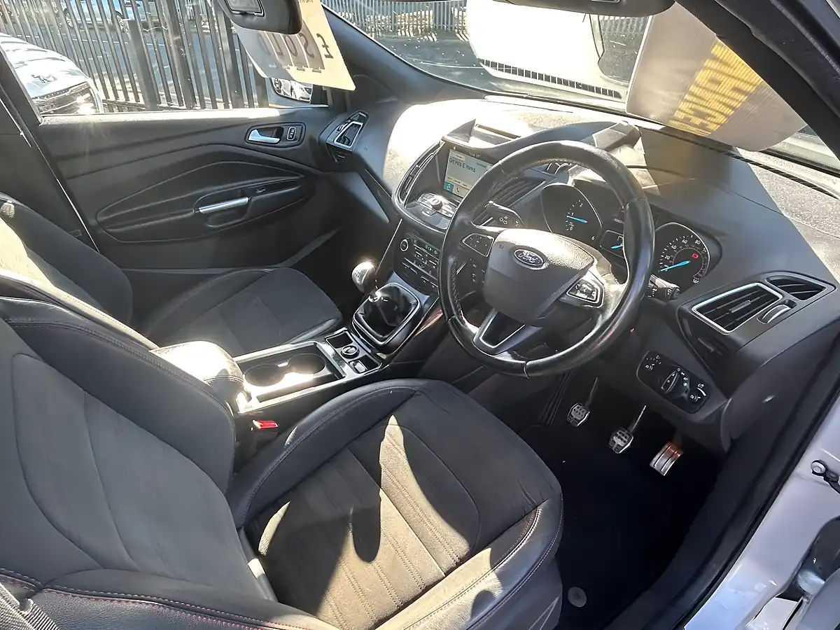 Used 2018 Ford Kuga ST-Line Silver - Interior and Exterior details 10