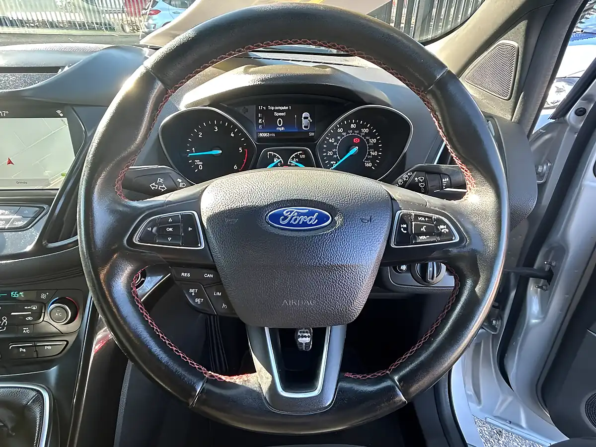 Used 2018 Ford Kuga ST-Line Silver - Interior and Exterior details 16