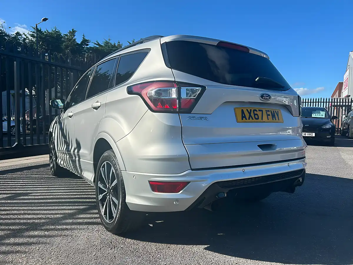 Used 2018 Ford Kuga ST-Line Silver - Interior and Exterior details 4